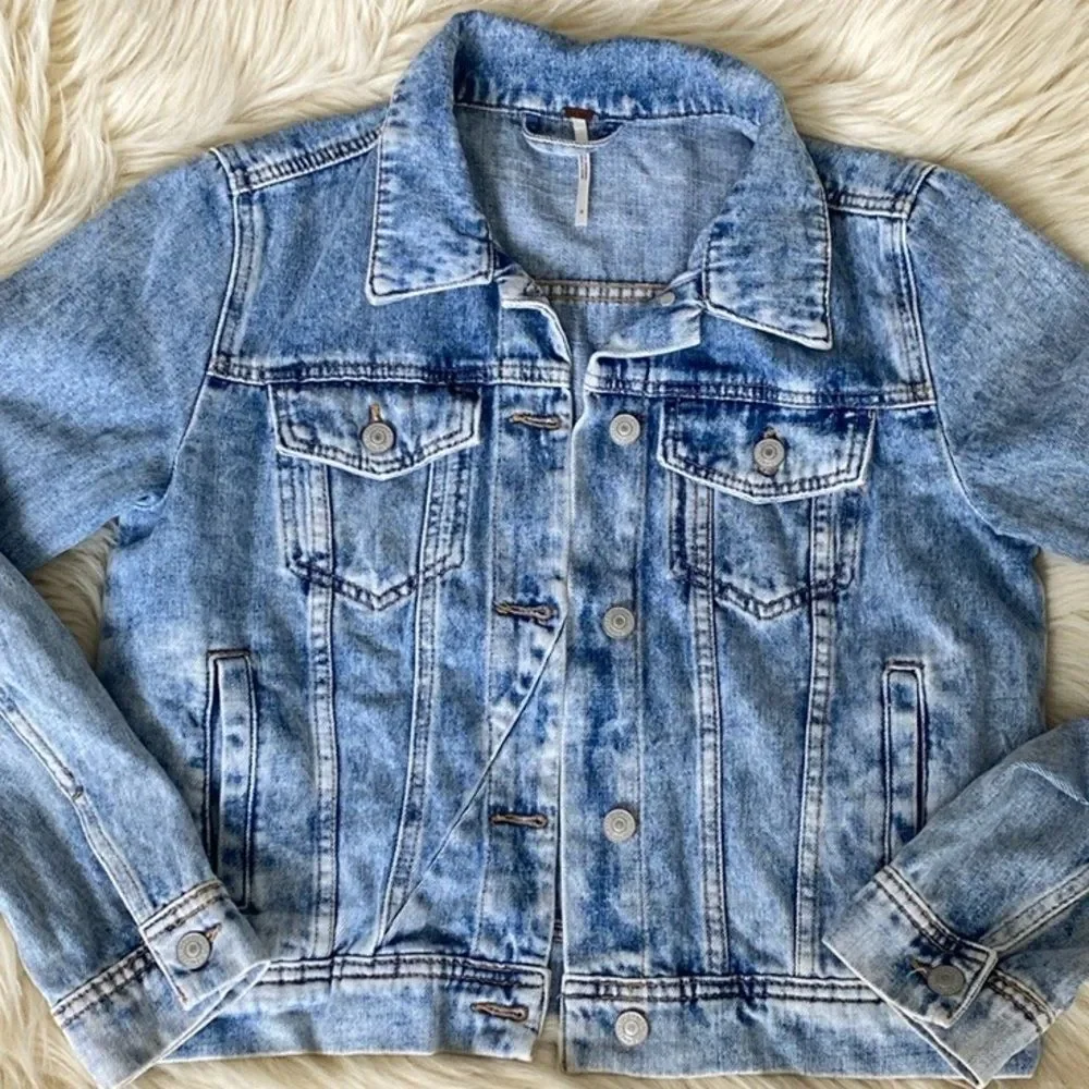 Free People Denim Jacket sz S Boho Western Layering Beach Coastal Preppy - Picture 4 of 16